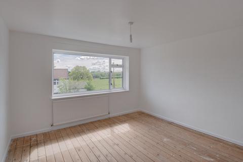 6 Hinton Fields, Bournheath, Bromsgrove, B61 9HR