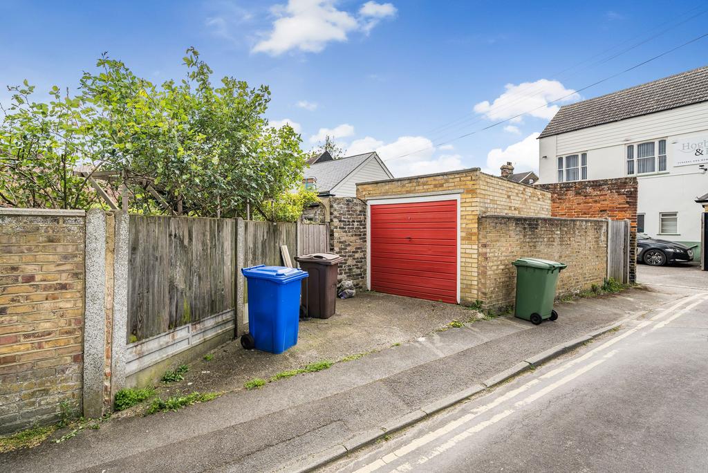 Driveway &amp; Garage (1)