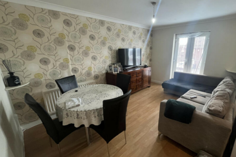 4 bedroom apartment to rent, Oakshott Court, Polygon Road, London, NW1