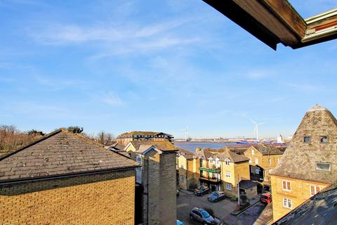 1 bedroom flat to rent, The Maltings, Clifton Road, Gravesend, Kent, DA11