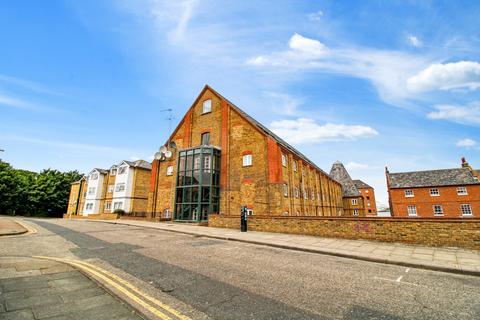 1 bedroom flat to rent, The Maltings, Clifton Road, Gravesend, Kent, DA11