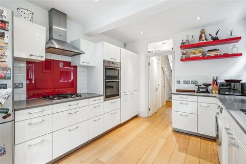 3 bedroom terraced house for sale, Lysias Road, SW12