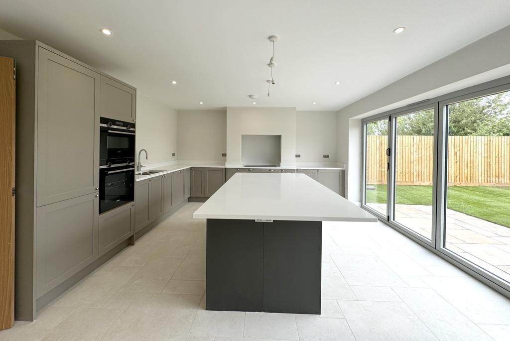Kitchen 4