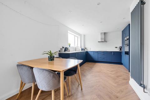 26 Applerigg, Kendal, LA9 6EA