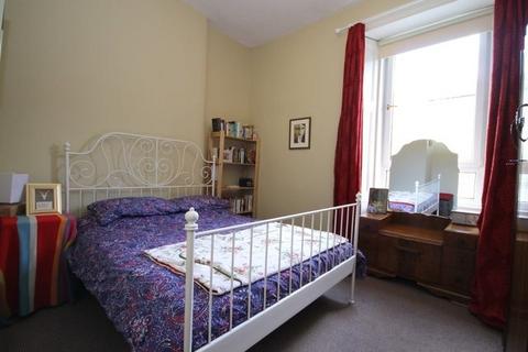 2 bedroom house to rent, Duke Street, Glasgow G31