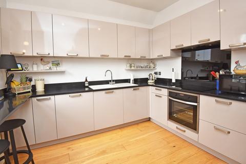 2 bedroom apartment for sale, York Place, Harrogate