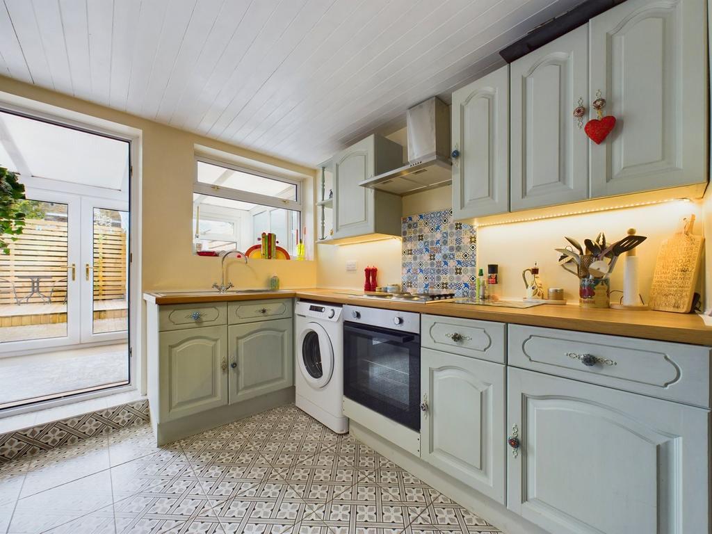 Kitchen/ dining room