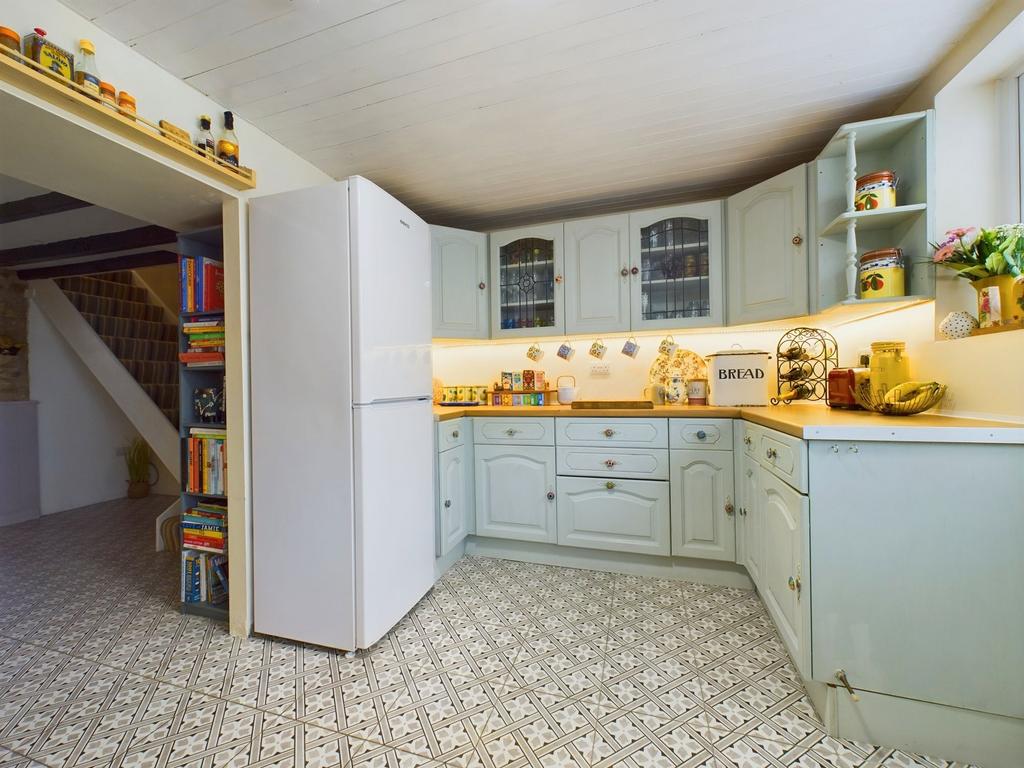 Kitchen/ dining room