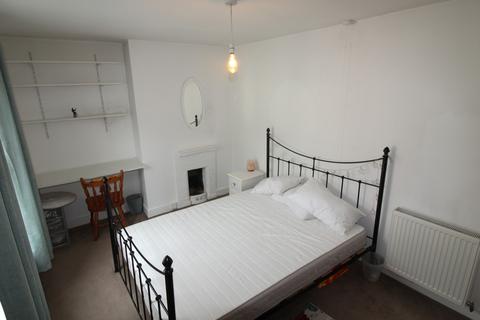 11 Chute Street, Exeter, EX1 2BZ