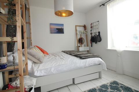 11 Chute Street, Exeter, EX1 2BZ