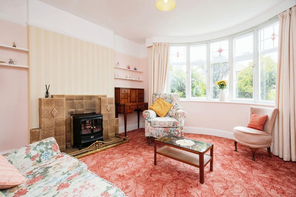 Front sitting room 2 36 Eastway