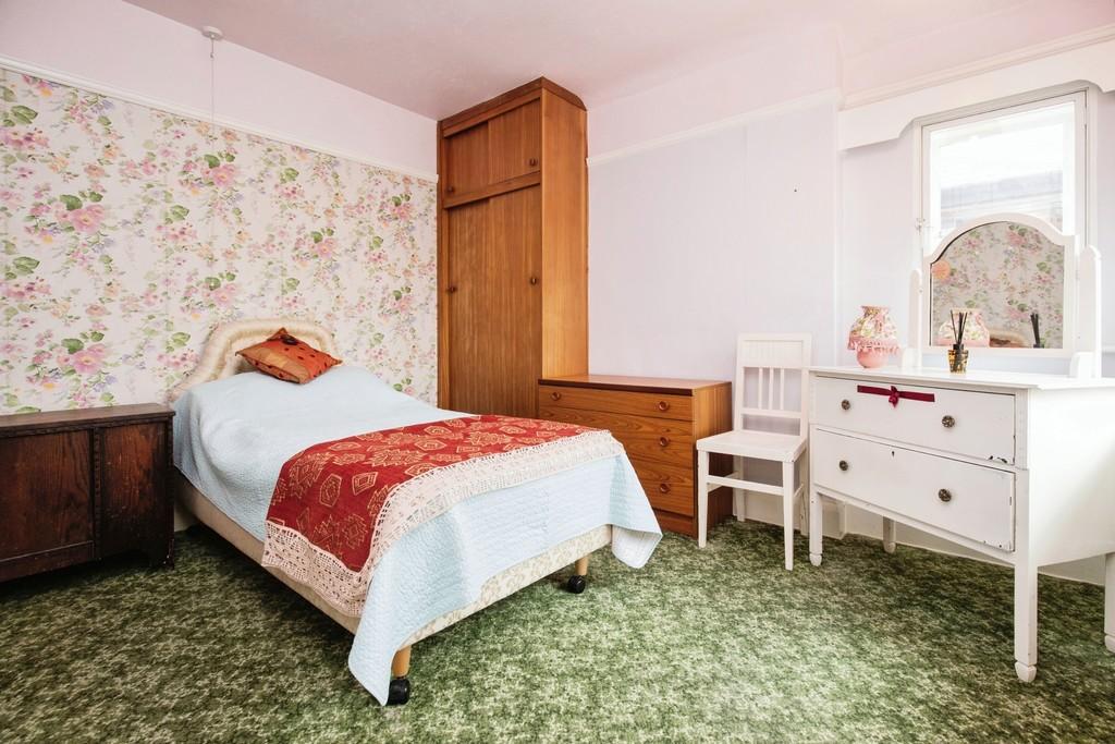 Bedroom 2 26 Eastway