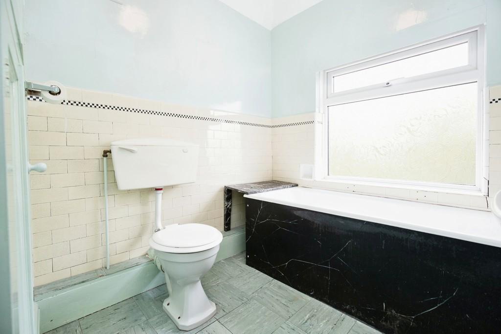 Bathroom 36 Eastway