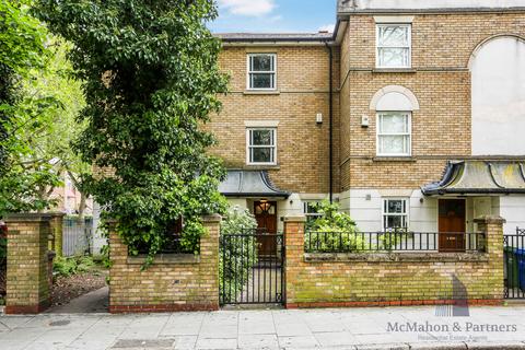 4 bedroom terraced house for sale, Bethwin Road, London, SE5