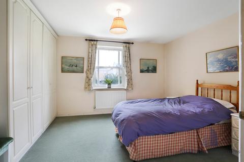 138 Bethwin Road, London, SE5 0YY