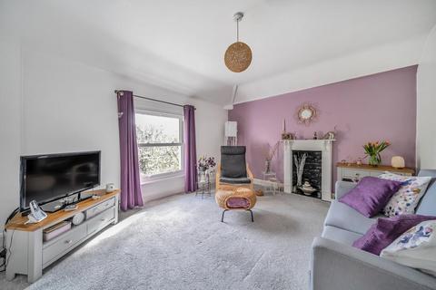 2 bedroom flat for sale, Burnt Ash hill, London