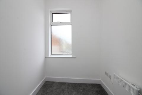 2 bedroom flat to rent, North Road, Darlington