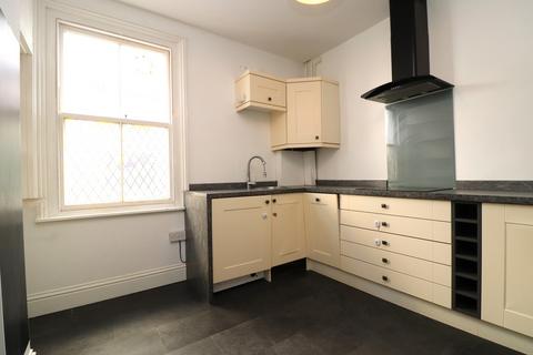 2 bedroom apartment to rent, Stephens Road, TUNBRIDGE WELLS