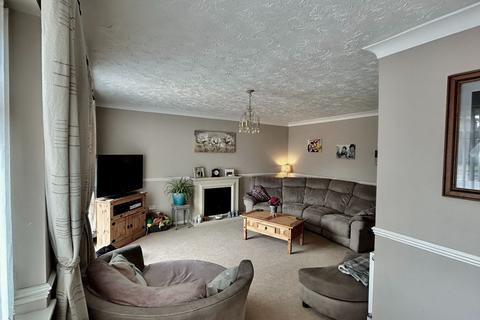 4 bedroom detached house for sale, Dulverton Road, Abington Vale, Northampton