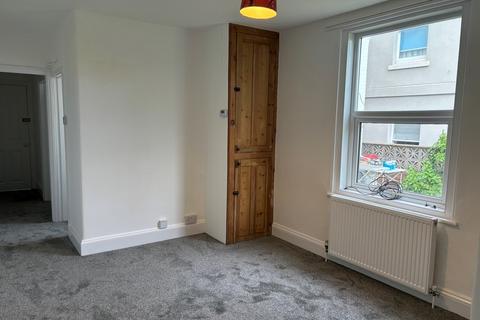 1 bedroom apartment to rent, Dawlish Road, Teignmouth