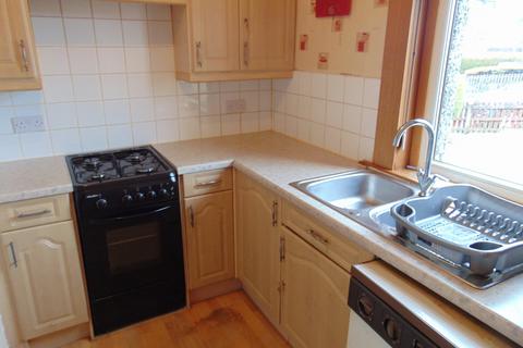 2 bedroom ground floor flat to rent, Riddochhill Crescent, West Lothian EH47