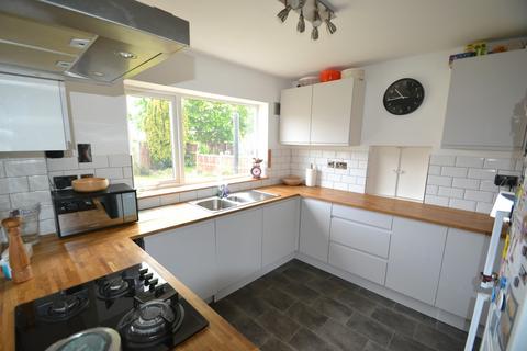 3 bedroom semi-detached house for sale, Meadow View Road, Newport