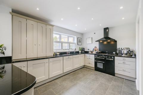 4 bedroom detached house for sale, Muxton, Telford