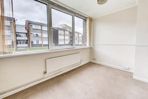2 bedroom flat for sale, Kennerleigh Road, Cardiff. CF3