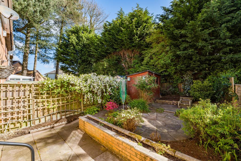 6 Pine Crest, Aughton, L39 5 HX-3