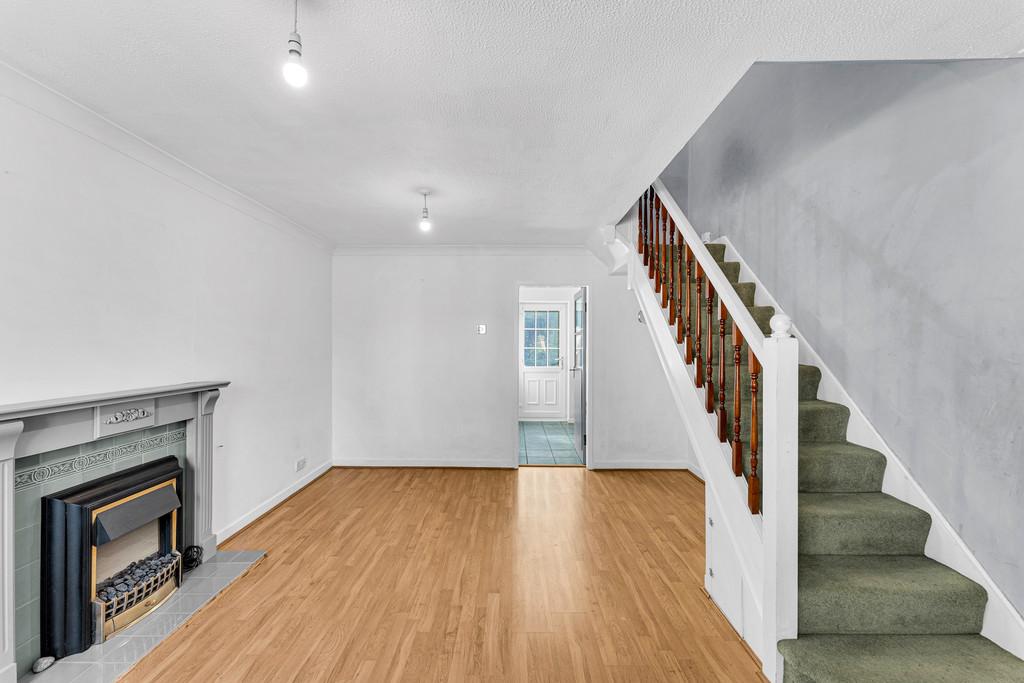 6 Pine Crescent HDR-11