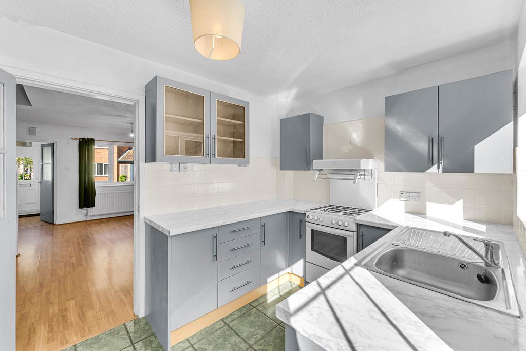 6 Pine Crescent HDR-4