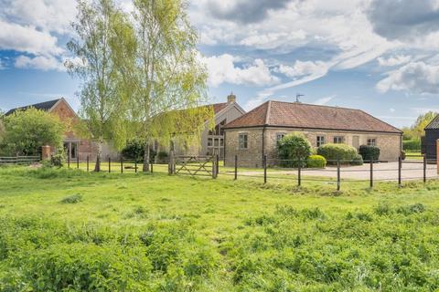 5 bedroom barn conversion for sale, Low Road, Thurlton, Norwich