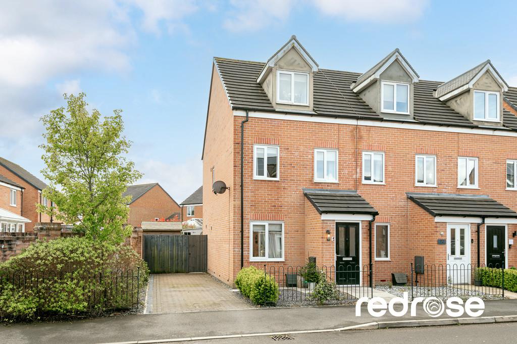Brookwood Way, Chorley PR7 3 bed townhouse for sale £210,000