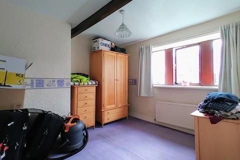 10 Brook Lane, Clayton, Bradford, BD14 6PH