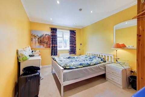 23 Crosier Close, London, SE3 8NT