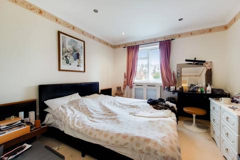 23 Crosier Close, London, SE3 8NT