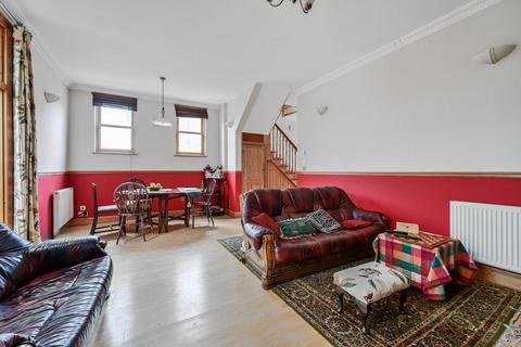 67 Birkhall Road, London, SE6 1TF