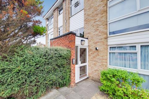 1 bedroom flat to rent, Belcroft Close, Bromley, BR1