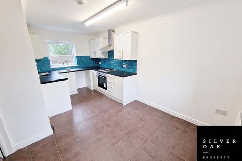 1 bedroom flat to rent, Flat 3, 43 Station Road, Burry Port, Carmarthenshire