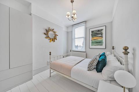 4 bedroom flat for sale, Mill Lane, West Hampstead, London, NW6
