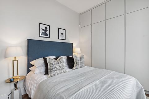 2 bedroom flat for sale, Delahay House, 15 Chelsea Embankment, Chelsea