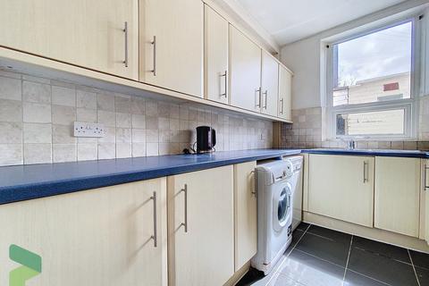 86 Avondale Road, Darwen, BB3 1NS