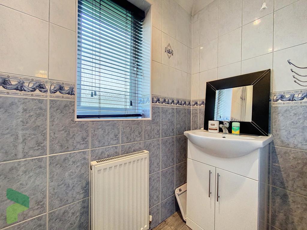 Ensuite Shower