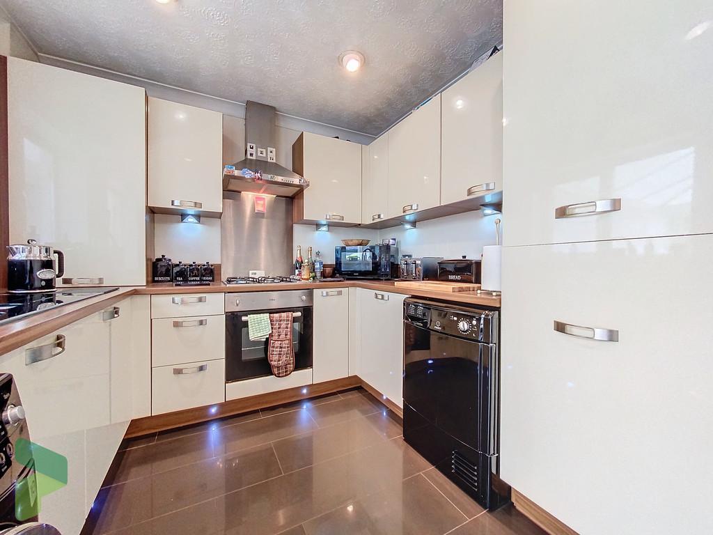 Fitted Dining Kitchen
