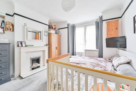 2 bedroom flat to rent, Dunstans Road, East Dulwich, London, SE22
