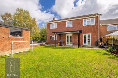 5 bedroom detached house for sale, Shakespeare Way,  Taverham, Norwich