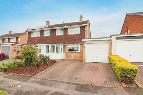 3 bedroom semi-detached house for sale, Browns Lane, Tamworth