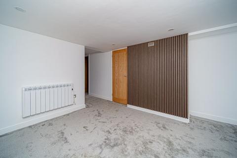 2 bedroom apartment for sale, Lowbourne, Melksham SN12