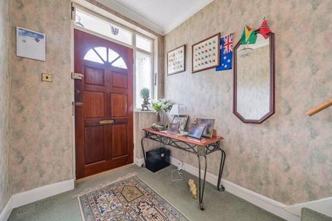126 Avery Hill Road, London, SE9 2EY