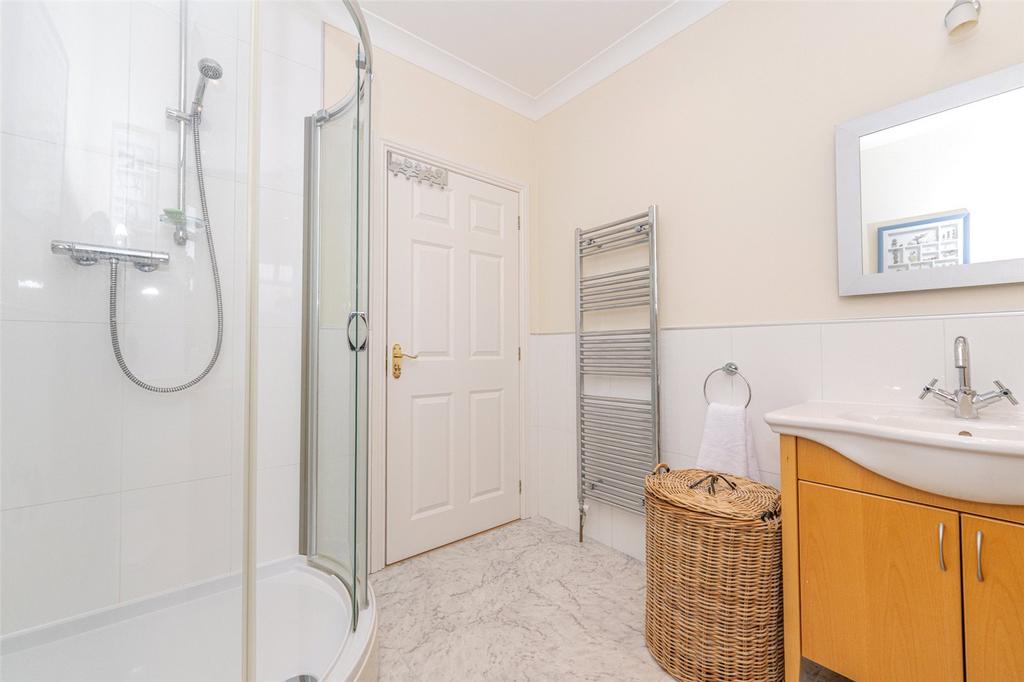 En-Suite Alt